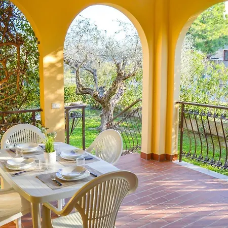 Homiday - Villino Saranda * بينيتو
