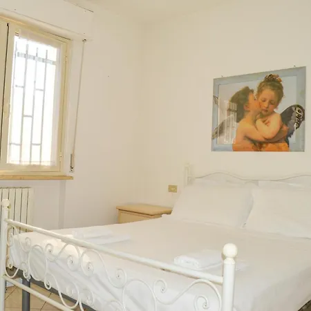 Homiday - Villino Saranda شقة بينيتو